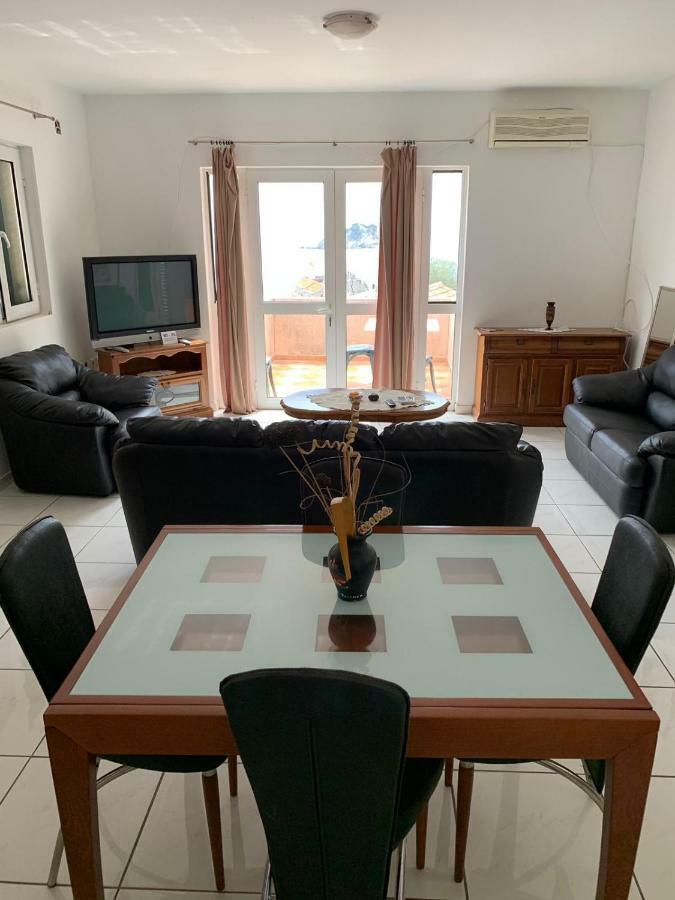 Apartments Mandarina Garden Petrovac Exterior photo